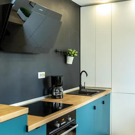 Ultracentral Studio: Explore The In Style *