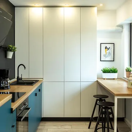 Ultracentral Studio: Explore The In Style Apartment Bucharest