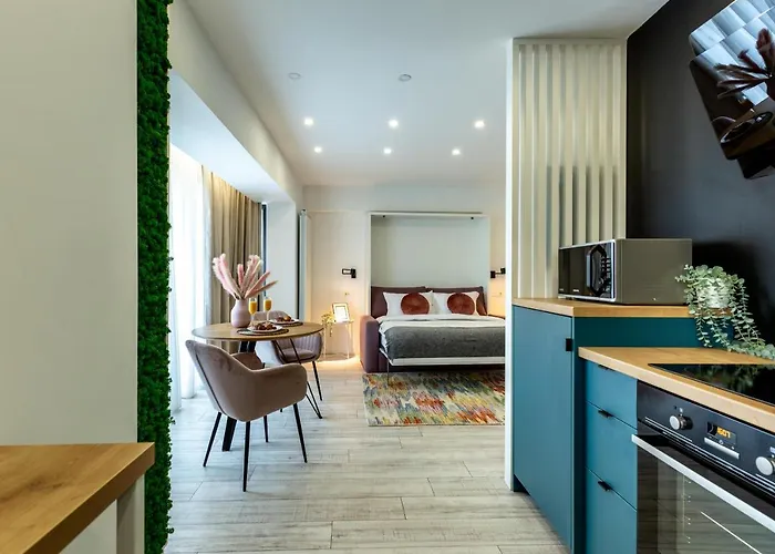 Ultracentral Studio: Explore The In Style Apartment Bukarest