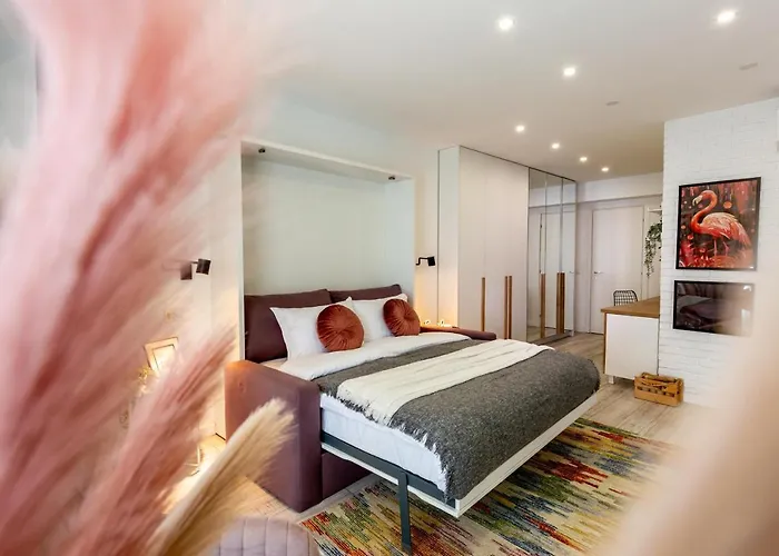 Ultracentral Studio: Explore The In Style *