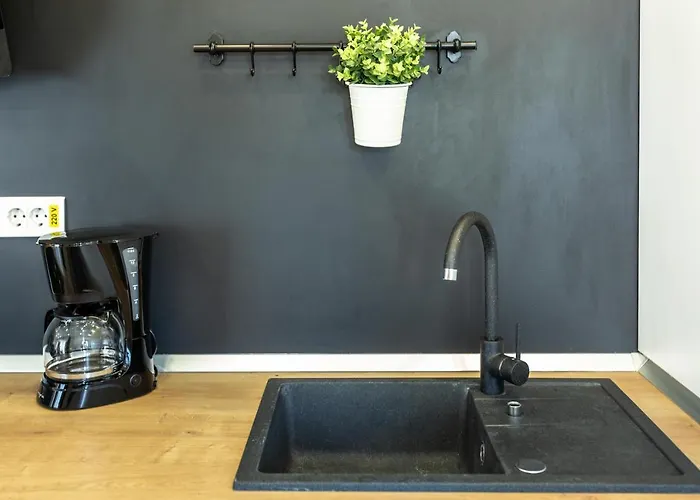 Ultracentral Studio: Explore The In Style * Bucureşti