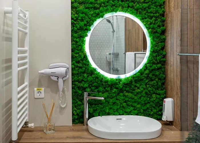 Ultracentral Studio: Explore The In Style * Bucureşti